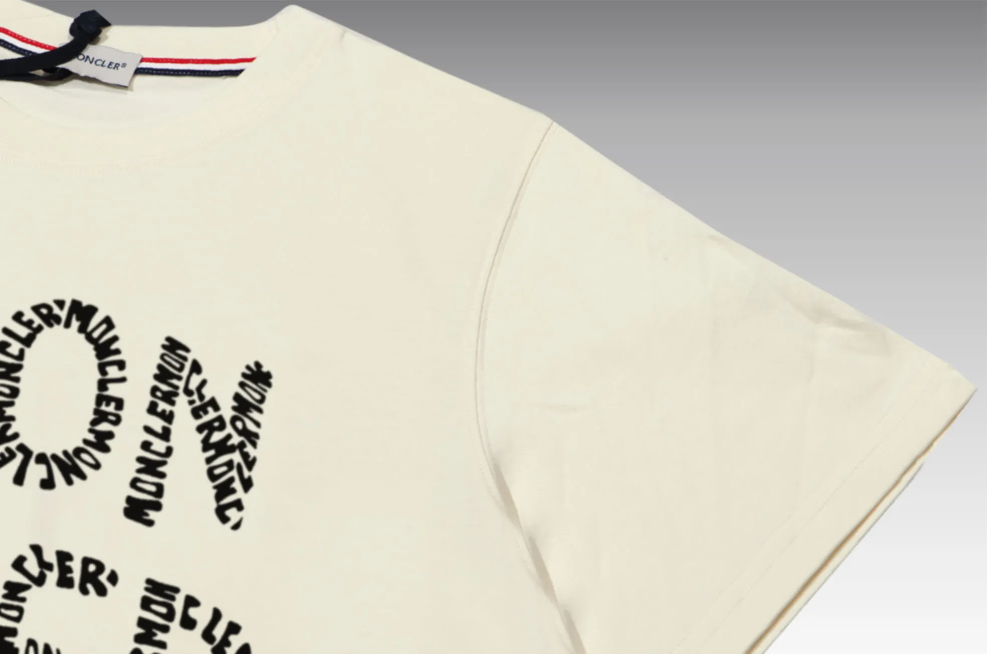 《Moncler~ 》2024New Arrival Quality T , Versatile Quality ！ ‼ 32 250G ‼ ， ， ， ， T 🤪 Sizes：S-M-L-XL-2XL ：Black，White， Same Style